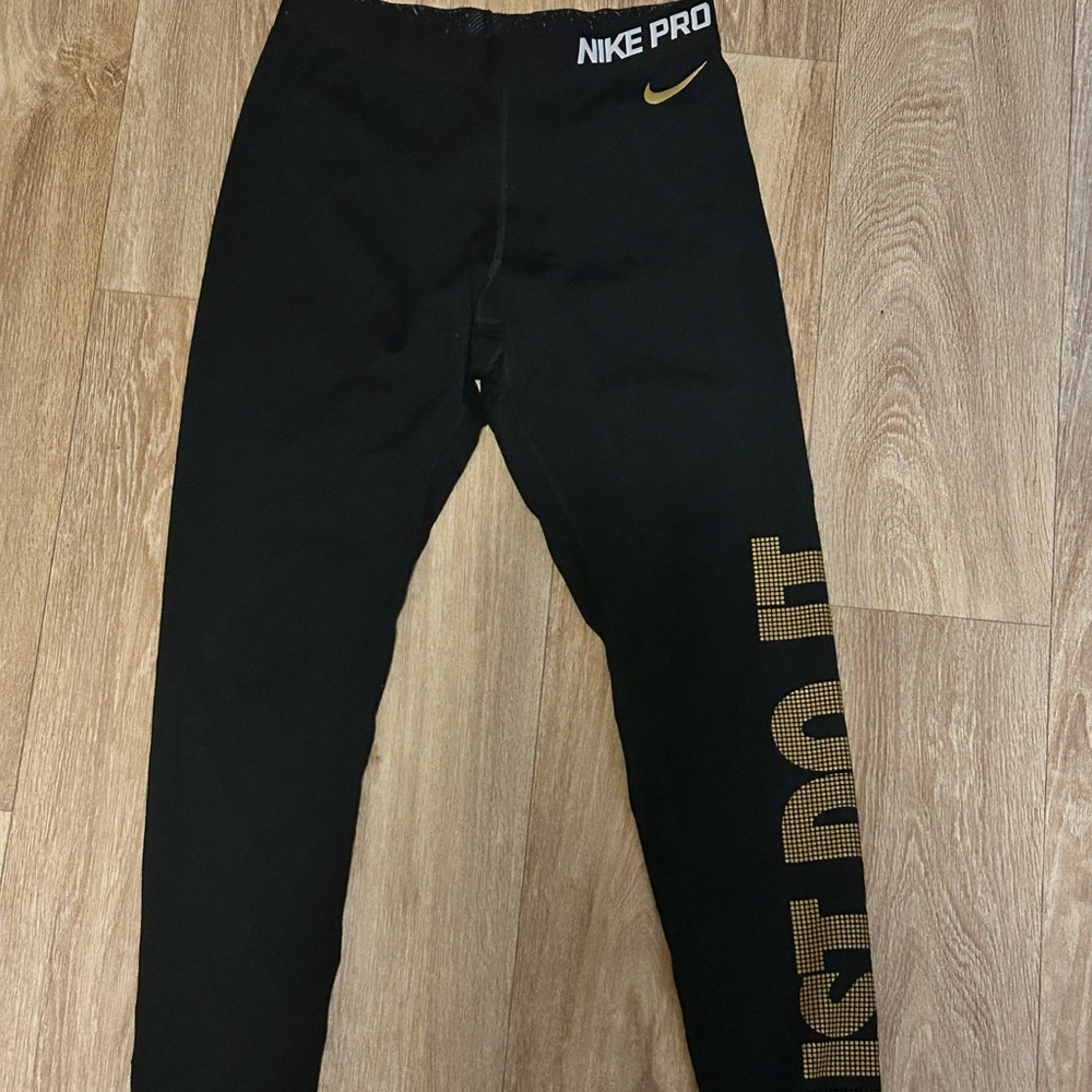 (M) Nike Women’s Leggings